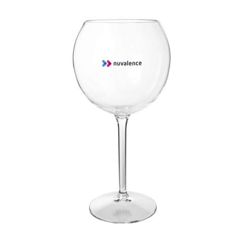 Kunststof Gin-Tonic-glas van het merk HappyGlass. Dit glas heeft een mooie ballonkelk waardoor de traditionele Gin Tonic perfect kan worden geserveerd. Vervaardigd van helder, transparant copolyester Tritan. Nagenoeg onbreekbaar, licht in gewicht. Zeer geschikt voor gebruik op (sport)events, festivals en concerten waar dikwijls een glasverbod geldt. Dit kwaliteitsglas is geschikt voor meermalig gebruik. Dit product is vaatwasserbestendig. Voor behoud van de opdruk wordt met de hand afwassen aanbevolen. Inhoud 630 ml. Made in The Netherlands.
