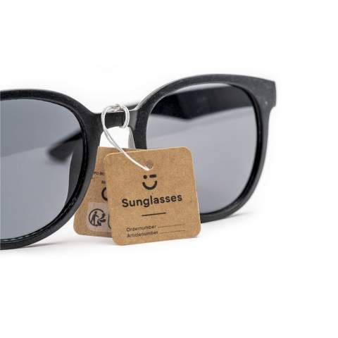 Modische umweltfreundliche Sonnenbrille. Der Rahmen besteht aus biologisch abbaubaren Weizenstrohfasern und PP. Mit UV 400 Schutz (nach europäischen Standards).