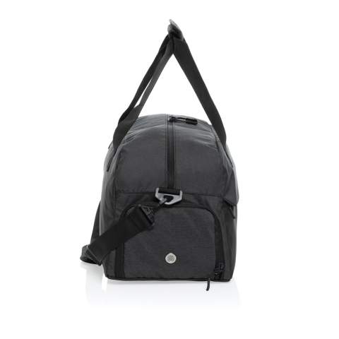 Sac de sport fabriqué à partir de polyester 100 % recyclé intégrant le traceur AWARE™. Son design spacieux permet d'accéder facilement à l'essentiel, avec une poche frontale zippée pour plus d'organisation. Le sac s'adapte à votre style grâce à ses bretelles de transport polyvalentes. 2 % des recettes de chaque produit vendu avec AWARE™ seront reversés à Water.org.<br /><br />PVC free: true