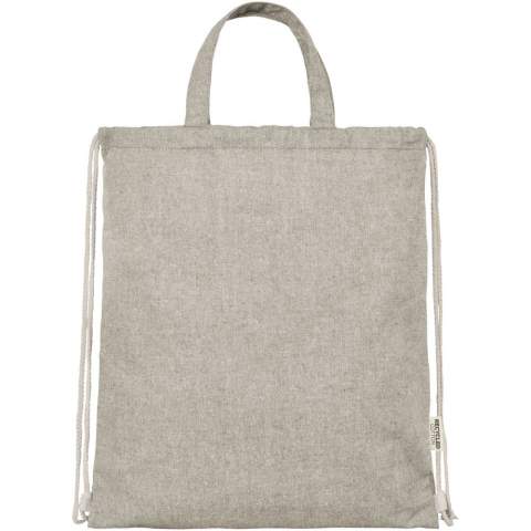 Drawstring bag made of a 150 g/m² recycled cotton polyester blend. Large main compartment with cotton drawstring closure in natural colour. Recycled cotton is manufactured from pre-consumer waste generated by textile factories during the cutting process. Similar colours are blended together so no additional dyeing is required. Due to the nature of recycled cotton, there may be a very slight colour variation. This distinctly adds to a more authentic appearance. Each backpack also comes with an Aware™ tracer. This innovative feature allows users to trace the origins and journey of their item through a QR code, enhancing transparency in the supply chain and fostering a stronger connection between the product and its production process. Resistance up to 5 kg weight. Handle length: 14 cm.