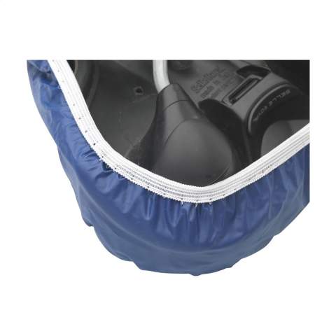 WoW! Housse de selle en PVC recyclé (60% PVC recyclé et 40% PVC vierge). La bande élastique reste visible dans ce modèle. La housse protège la selle de la saleté et de l'humidité (elle n'est pas étanche à 100%).