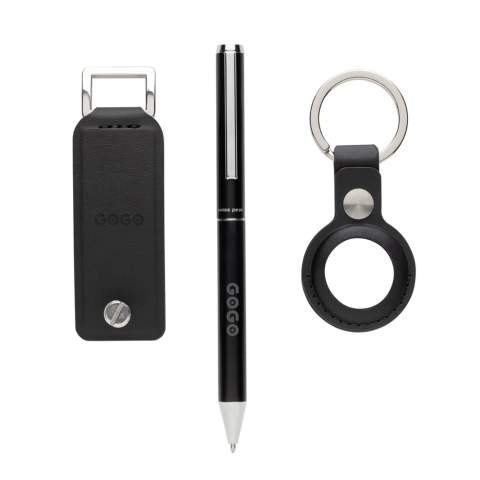 Ontdek het ultieme organisatietrio: de gestroomlijnde Swiss Peak Tula RCS-gecertificeerde sleutelhouder, praktische AirTag-houder en gerecyclede aluminium pen. Ontworpen voor efficiëntie en stijl, houdt de sleutelhouder uw sleutels op orde (voor maximaal 4 sleutels), terwijl de AirTag-houder ervoor zorgt dat u uw waardevolle spullen nooit uit het oog verliest. Plus, maak aantekeningen met de gerecyclede aluminium pen. Verhoog uw dagelijkse uitrusting met deze perfecte set. Gemaakt met RCS (Recycled Claim Standard) gecertificeerde gerecyclede materialen. RCS-certificering zorgt voor een volledig gecertificeerde toeleveringsketen van de gerecyclede materialen. Dit product bevat 7% RCS Gecertificeerd Gerecycled PU en 8% RCS Gecertificeerd Gerecycled Aluminium.