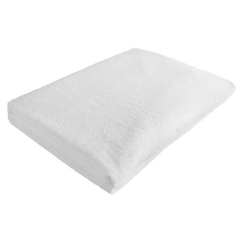 This Sophie Muval double face towel with a size of 180 x 100 cm is made of 50% cotton and 50% polyester.