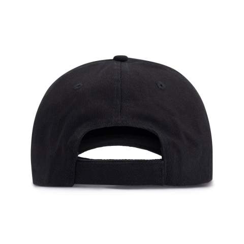 Brushed promo cap, bestaand uit vijf panelen en een klittenbandsluiting. Gemakkelijk te voorzien van een logo door middel van een transfer of borduring. Budgettechnisch de betere keuze.
