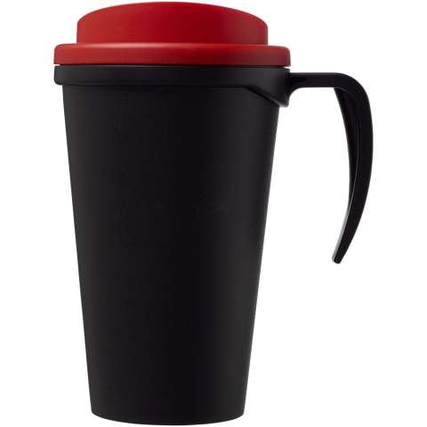 Mug isotherme à double paroi avec couvercle à visser et poignée intégrée. Couleurs à mélanger et à assortir pour créer le mug parfait. Fabriqué au Royaume-Uni. Livré dans une boîte cadeau blanche. Sans BPA. Conforme à la norme EN12875-1. Peut aller au lave-vaisselle et au micro-ondes. Emballé dans un sac en plastique PE recyclé.