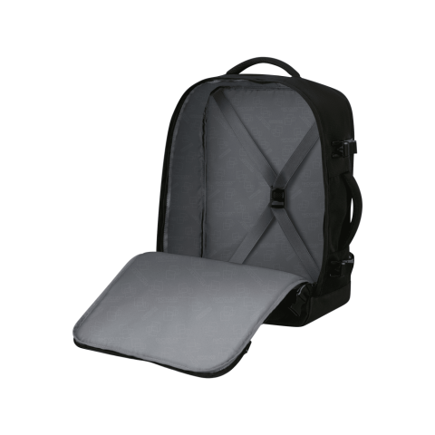 Take2Cabin en je bent vertrokken! Dit is onze nieuwste business en lifestyle collectie voor young professionals die op zoek zijn naar een compacte, handige rugzak. De business rugzak kan dankzij de gecoate stof elk weer aan en is uitgerust met een USB-aansluiting. Zo laad je al je mobiele toestellen moeiteloos op onderweg. Bij alle modellen – stuk voor stuk uitstekend georganiseerd – kun je makkelijk bij het hoofdvak. Trek je Take2Cabin rugzak aan en spring op het vliegtuig, de bus, de trein of je fiets!