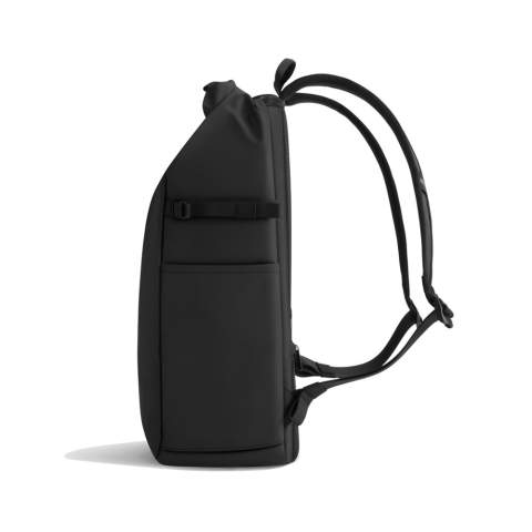 Le nouveau sac à dos antivol Urban est le compagnon de voyage idéal, garantissant sécurité et commodité. En enroulant le compartiment principal et en le sécurisant à l'aide de la serrure à combinaison renforcée, le sac à dos offre une fermeture complète, qui peut également être utilisée pour verrouiller le sac autour d'un objet fixe. Poches cachées au dos. Le sac est équipé d'une poche latérale pour bouteille d'eau. À l'intérieur, des compartiments rembourrés accueillent un ordinateur portable de 16 pouces et des poches en filet permettent d'organiser vos articles essentiels. Fabriqué avec du polyester recyclé Aware™ traçable et fini avec un revêtement PU résistant à l'eau au toucher doux. 11 % de contenu recyclé. Modèle déposé®.<br /><br />FitsLaptopTabletSizeInches: 16.0<br />PVC free: true