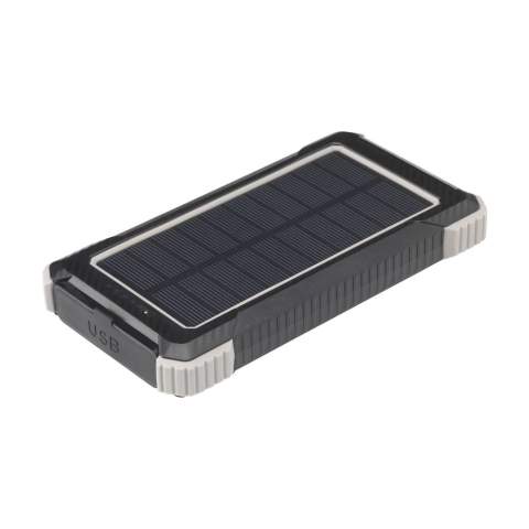 Powerbank solaire robuste pour activités extérieur, d'une capacité de 10 000 mAh, avec un boîtier en ABS recyclé et des bords protecteurs en silicone sur les coins. Équipé d'un panneau solaire, de voyants lumineux, d'une torche LED et d'un anneau de suspension pliable. Résistant aux éclaboussures de l'eau et à la poussière.Convient pour recharger la plupart des smartphones et autres appareils. Entrée : Type-C1 DC5V/2.1A. Sortie : DC 5V 2A. 2 x port USB-A et 2 x port USB-C. Entrée solaire : 100 MAh. Temps de charge solaire d'environ 50 heures. Le chargeur idéal pour les activités de plein air. Comprend un câble de charge USB-C/USB-C et un manuel et un mode d'emploi. Certifié RCS. Matière recyclée totale : 20%. Par pièce dans une boîte.