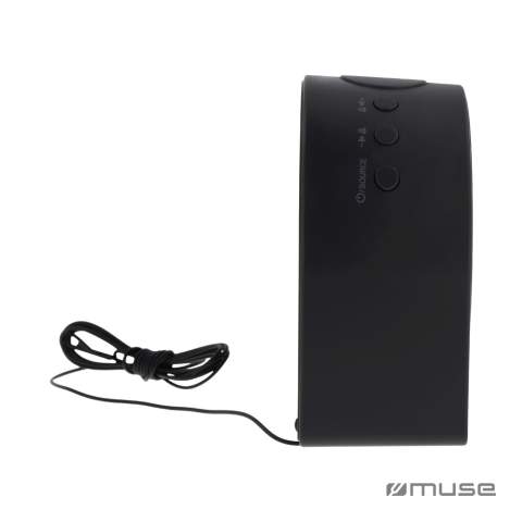 Laat u wekken door één van de 20 voorkeurszenders op deze wekkerradio of door de buzzer. Ook het dubbele alarm ontbreekt niet en door de aanwezigheid van de AUX-aansluiting kunt u een extern apparaat eenvoudig op deze wekkerradio aansluiten. De wekker werkt op netstroom en is voorzien van een back-up faciliteit (batterij).