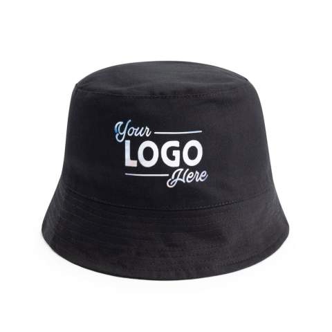Le célèbre chapeau de pêcheur traditionnel, également connu sous le nom de buckethat. Il est particulièrement apprécié pour attirer l'attention lors de festivals et d'événements de grande envergure. Ce chapeau peut être marqué par transfert, ce qui en fait un excellent outil promotionnel. 