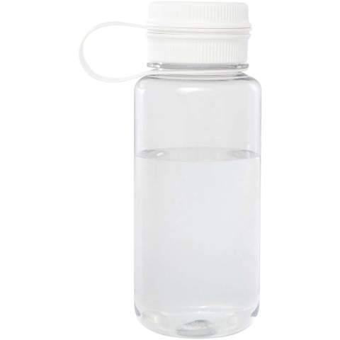 Einwandige Sportflasche aus RCS-zertifiziertem RPET mit Schraubverschluss und auslaufsicherem Deckel mit praktischem Tragegriff im Verschluss. Konstruktion mit zwei Öffnungen für einfache Reinigung und Befüllung. Entspricht dem von der EFSA (Europäische Behörde für Lebensmittelsicherheit) genehmigten PET-Recyclingverfahren. Fassungsvermögen: 900 ml.