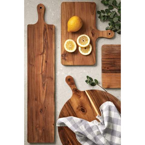 Robust and very handy cutting/serving board that thanks to its length of 75 cm and width of 15 cm has a large enough surface for being used both for cutting and serving.  The board is made of FSC®-certified teak and has a beautiful golden to medium brown wood surface that darkens over time. The high oil content gives the board a powerful protection against decay, and keeps it in a fine condition for a long time.
