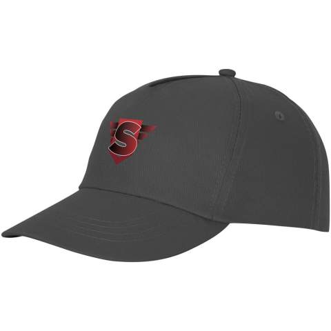 La casquette Feniks à 5 panneaux est dotée d'œillets brodés pour une meilleure ventilation, ce qui vous permet de rester au frais pendant toute activité. Avec un tour de tête de 58 cm, elle s'adapte confortablement à toutes les tailles de tête. La fermeture auto-agrippante en tissu permet des ajustements faciles et sûrs. Fabriquée en coton sergé de 175 g/m², la casquette Feniks allie durabilité et sensation de douceur et de respirabilité.