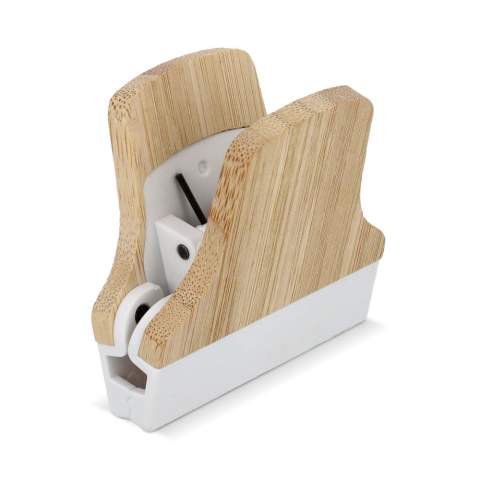 This bamboo clip is a practical and eco-friendly solution for home or office organization. The sturdy clip features a built-in magnet, perfect for attaching notes, photos, or reminders to your fridge or any metal surface. Ideal for sealing snack bags or organizing paperwork with a natural touch.