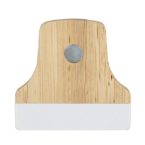 This bamboo clip is a practical and eco-friendly solution for home or office organization. The sturdy clip features a built-in magnet, perfect for attaching notes, photos, or reminders to your fridge or any metal surface. Ideal for sealing snack bags or organizing paperwork with a natural touch.
