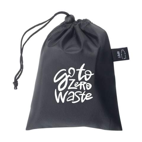 Widerstandsband (37 cm) aus bequemem und strapazierfähigem Textil (Polyamin, Elasthan und Polyester). Zur Stärkung verschiedener Muskelgruppen. Widerstand ca. 45 kg/99 lbs. Wird einzeln in einem RPET-Polyester Beutel geliefert.
