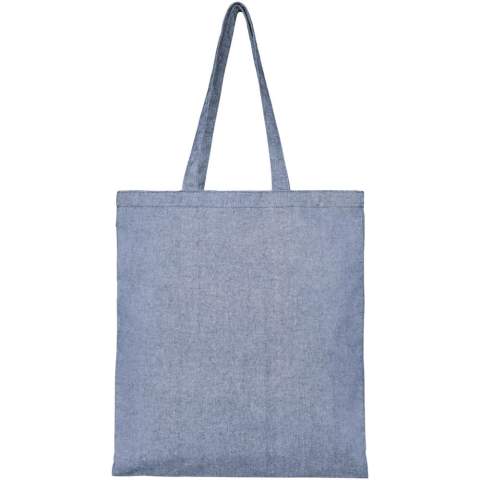Draagtas gemaakt van 210 g/m² gerecycled katoen polyester mix. Gerecycled katoen wordt vervaardigd uit voor consumenten bestemd afval dat in textielfabrieken tijdens het snijproces wordt geproduceerd. Deze tas is gemakkelijk op te vouwen. De perfecte metgezel voor verschillende activiteiten, zoals boodschappen doen, dagtochten of knutselprojecten. Door de aard van het productieproces kunnen er kleine variaties zijn in de kleur van het daadwerkelijke product. Lengte van de hengels is 31 cm. Geschikt tot 5 kg gewicht.