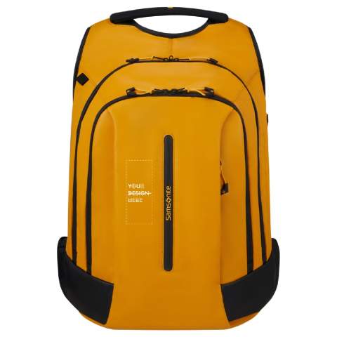 Ecodiver bepaalt de nieuwe standaard in het casual assortiment van Samsonite. Deze collectie combineert functionaliteit met een stijlvol design en is ontworpen met oog voor veiligheid en comfort. Gebruikmakend van gerecycleerde materialen, past Ecodiver perfect bij Samsonites wereldwijde strategie ‘Our Responsible Journey’. De waterafstotende coating maakt van deze collectie de perfecte keuze voor alle avonturen, in de natuur of in een stad. Samsonite geeft 2 jaar wereldwijde (beperkte) garantie op dit model.<br />De Laptop Backpack L is de grootste laptoprugzak uit de collectie. Het ruime hoofdcompartiment is geschikt voor A4 formaat documenten en voorzien van een laptop-en tabletvak. Aan de voorzijde is de tas voorzien van een voorvak met ritssluiting wat is uitgerust met een compleet zakelijk organisatie paneel met diverse insteekvakken en een ritsvak van netstof waardoor spullen overzichtelijk opgeborgen kunnen worden. Op het voorvak is nog een verticaal ritsvak te vinden voor het opbergen van de kleinste spullen die je altijd binnen handbereik wilt houden. Aan de zijkant is de tas voorzien van een flessenhouder die netjes weggewerkt is achter een rits.<br />Optimaal comfort is gegarandeerd dankzij het gevoerde rugpaneel, ergonomische schouderriemen, comfortabel handvat aan bovenzijde en een in hoogte verstelbare borstriem. Dankzij de smart-sleeve aan de achterkant is de tas gemakkelijk te bevestigen aan de trekstang van een koffer of reistas op wielen en de reflecterende details zorgen ervoor dat je extra opvalt in het donker. Safety First!