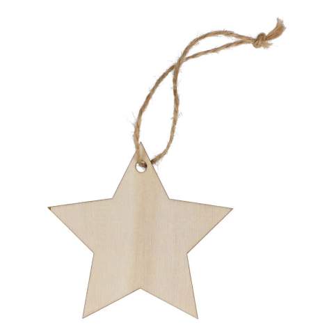 Vier het seizoen met dit charmante houten ornament in de vorm van een ster. Dankzij de klassieke vorm en het ruime bedrukkingsoppervlak is het perfect om een uniek aandenken aan de feestdagen te creëren en cadeau te geven. Ideaal voor het versieren van kerstbomen, kransen of feestelijke displays.