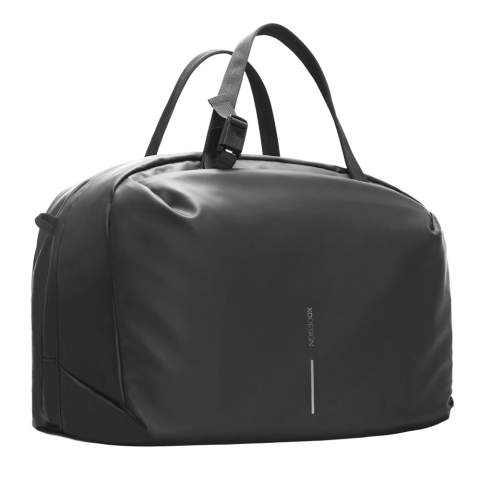 Découvrez le sac de voyage Sac week-end étanche URBAN - le compagnon de voyage par excellence. Doté d'une fermeture à glissière métallique autobloquante XD, ce sac de voyage garantit la sécurité de vos effets personnels. Sa construction légère mais durable, en PU résistant à l'eau et dotée d'une fermeture à glissière résistante à l'eau, permet de garder vos affaires au sec. Ce sac de sport offre un accès facile à vos affaires essentielles, avec un compartiment spacieux pouvant accueillir un ordinateur portable jusqu'à 16 pouces et une poche intérieure en filet. L'ajout de poches avant et arrière apporte de la commodité à vos aventures. La doublure en polyester recyclé traçable Aware™ garantit un véritable tissu recyclé, avec 63 % de contenu recyclé. Modèle déposé®.<br /><br />FitsLaptopTabletSizeInches: 16.0<br />PVC free: true