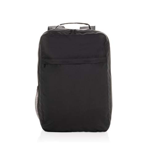 Le sac à dos pour ordinateur portable 15,6 pouces en rPET Aware™ Swiss Peak Essential est conçu pour répondre à vos besoins professionnels quotidiens. Ce sac à dos élégant et durable comporte un compartiment principal à fermeture à zip avec une section dédiée aux ordinateurs portables modernes de 15,6 pouces, ainsi qu'une poche filet à fermeture éclair et une étiquette d'entretien à l'intérieur. Les bretelles réglables avec boucles garantissent un port confortable, tandis que la poche frontale à fermeture éclair et la poche latérale avec porte-boisson offrent un espace de rangement supplémentaire. Le sac est également doté d'une sangle de bagage pratique à l'arrière et d'une poignée en sangle sur le dessus. Le logo Swiss Peak ton sur ton et les fermetures à glissière Swiss Peak de qualité supérieure complètent son aspect professionnel. Fabriqué en polyester recyclé intégrant le traceur AWARE™. 2 % des recettes de chaque produit vendu avec AWARE™ seront reversés à Water.org. Sans PVC.<br /><br />FitsLaptopTabletSizeInches: 15.6<br />PVC free: true