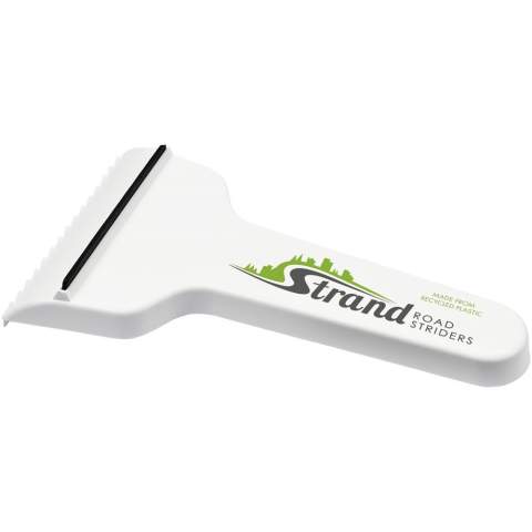 This sturdy and functional ice scraper is made from recycled plastic, for a practical and more sustainable gift. The comfortable shape makes it easy to use, with two scraping options. Due to the nature of recycled plastic, colour shades may vary slightly, and there may be specks of colour. Made in the UK.