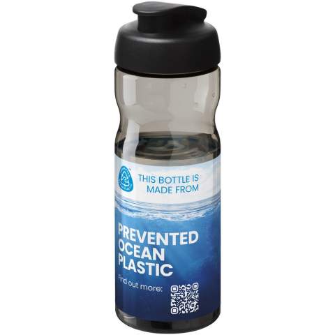 Bouteille de sport à simple paroi avec design ergonomique. La bouteille est faite à partir de plastique provenant de l'organisation Prevented Ocean Plastic. Le plastique est collecté à moins de 50 km d'un littoral océanique ou d'une voie navigable importante qui se jette dans l'océan. Il est ensuite trié et transformé en plastique recyclé de grande qualité et qui peut être en contact avec la nourriture en toute sécurité. La bouteille dispose d’un couvercle anti-déversement avec dessus à bascule, en plusieurs couleurs. Capacité de 650 ml. Couleurs à mélanger et assortir pour créer la bouteille parfaite. Pour plus de couleurs, contactez-nous. Fabriqué au Royaume-Uni. Emballée dans un sac en plastique PE recyclé. En raison de la nature du matériau recyclé, il peut y avoir quelques petites marques sur le corps de la bouteille.