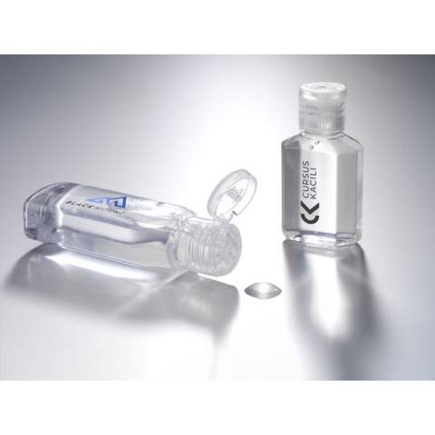 Deze hygiënische handgel helpt de handen te reinigen en te verzorgen zonder water en zeep. De gel heeft een aangename geur en droogt de handen niet uit vanwege verzorgende ingrediënten zoals Aloë Vera. In een handig transparant kunststof (PET)potje met klikdeksel. Inhoud 50 ml.