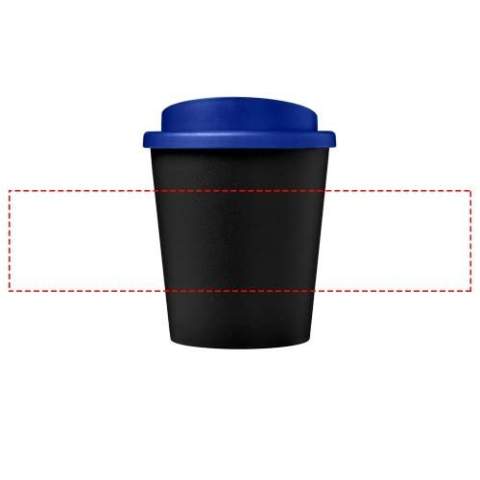 Kompakter, doppelwandiger Isolierbecher mit Schraubverschluss. Passt unter die meisten Kaffeemaschinen. Das Fassungsvermögen beträgt 250 ml. Mischen und kombinieren Sie Farben, um Ihren perfekten Becher zu kreieren. Hergestellt in Großbritannien. Verpackt in einem recycelten PE-Kunststoffbeutel. BPA-frei. EN12875-1-konform, spülmaschinen- und mikrowellengeeignet.