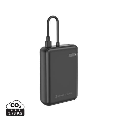 Découvrez la nouvelle norme en matière de charge portable. Fullerton est un powerbank de 10.000 mAh qui vous permet de charger tous vos appareils mobiles à la vitesse maximale. Fullerton ne se contente pas de charger à grande vitesse, il offre également le moyen le plus rapide de recharger le powerbank. Fullerton est doté d'une double sortie USB qui vous permet de recharger deux appareils en même temps. L'un via le port de type C et l'autre à l'aide d'un câble de type C. Les deux offrent une charge PD ultra-rapide jusqu'à 20W. Fullerton est fabriqué à partir d'ABS et de PC recyclés certifiés RCS (Recycled Claim Standard). Contenu recyclé total : 20 % sur la base du poids total de l'article. Les articles Urban Vitamin sont fabriqués sans PVC et emballés dans des emballages à teneur réduite en plastique.<br /><br />PowerbankCapacity: 10000<br />PVC free: true