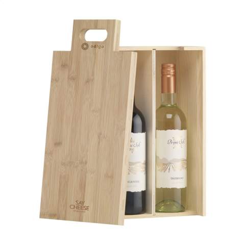 Rackpack Say Cheese: Weinkiste und Käsebrett in einem. Say Cheese ist eine Geschenkbox aus Holz mit zwei Fächern. Eine für eine Flasche Wein und eine für eine Auswahl an französischen Käsesorten. Der Deckel der Box dient auch als Schneidebrett aus Bambus, um den soeben geschenkten Käse zu präsentieren und zu schneiden. Guten Appetit! Rackpack: eine Wein-Geschenkbox aus FSC 100% zertifiziertes Holz mit einem neuen zweiten Leben! • geeignet für eine oder zwei Flaschen Wein • 8-10 mm Kiefernholz • Wein nicht inklusive • Inhalt nicht enthalten. Wird einzeln in einem Kraftkarton geliefert.