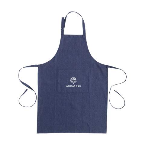 WoW! Tablier en100% denim mélangé recyclé (220 g/m²). Avec une poche plaquée. La sangle de cou peut être ajustée avec une boucle en métal. Toujour adapté. Certifié GRS. Matière recyclée totale : 100%. Si vous choisissez ce produit, vous choisissez du coton recyclé. Par conséquent, la couleur peut varier selon le produit.