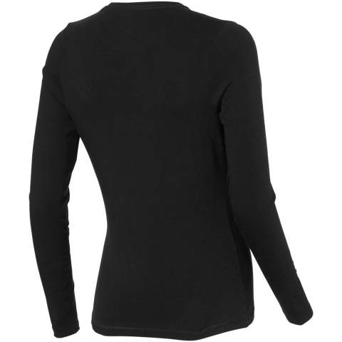Das langärmelige GOTS-Bio-T-Shirt von Ponoka für Damen ist eine moderne und nachhaltige Wahl. Hergestellt aus 95% GOTS-zertifizierter Bio-Baumwolle ist dieses T-Shirt nicht nur gut für die Umwelt, sondern auch weich und angenehm zu tragen. Die 5% Elastan sorgen für eine weiche und dehnbare Passform, und die langen Ärmel bieten zusätzliche Abdeckung für kühleres Wetter, so dass Sie es das ganze Jahr über tragen können. Mit einem Stoffgewicht von 200 g/m2 fühlt sich dieses T-Shirt robust und solide an, ist aber gleichzeitig atmungsaktiv und bequem. Die GOTS-Zertifizierung gewährleistet eine 100%ig zertifizierte Lieferkette vom Rohmaterial bis zu unseren Drucktechniken und macht dieses Kleidungsstück zu einer umweltfreundlichen Wahl.
