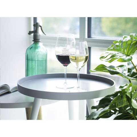 Klares Weinglas für das Ausschenken von Weißwein in Restaurants, auf Geschäftsveranstaltungen oder im privaten Rahmen. Fassungsvermögen: 320 ml.