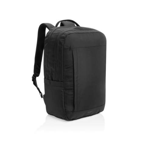 Le sac à dos pour ordinateur portable 15,6 pouces en rPET Aware™  Edin allie fonctionnalité et durabilité pour vos besoins professionnels. Fabriqué avec une doublure en rPET assortie, ce sac à dos est doté d'un compartiment pour ordinateur portable qui convient aux ordinateurs portables de 15,6 et 16 pouces. Il comprend également une poche frontale zippée, un compartiment central zippé avec une poche zippée en filet, deux poches pour passeport et une poche ouverte pour les stylos. Doté d'une sangle pour faciliter les déplacements et d'une poignée en sangle sur le dessus, ce sac à dos a été conçu dans un souci de commodité. Tous les composants, de la sangle aux fermetures éclair et aux boucles, sont fabriqués à partir de matériaux recyclés, ce qui en fait un choix durable pour le professionnel moderne. Fabriqué en polyester recyclé avec le traceur AWARE™. 2 % des recettes de chaque produit vendu avec AWARE™ seront reversés à Water.org. Sans PVC.<br /><br />FitsLaptopTabletSizeInches: 15.6<br />PVC free: true