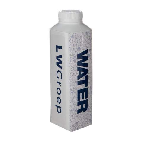 500 ml natuurlijk bronwater in een FSC gecertificeerde kartonnen fles met 100% plantaardige dop. Deze verpakking bestaat totaal voor 88% uit plantaardig materiaal. Kleur blauw.