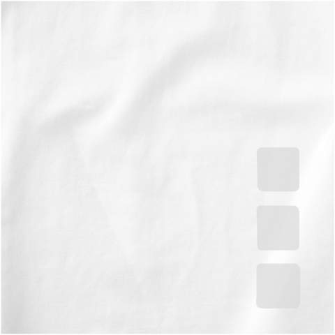 Het Kawartha T-shirt met korte mouwen voor heren met GOTS biologische V-hals is een stijlvolle en duurzame keuze. Gemaakt van 95% GOTS gecertificeerd biologisch katoen, met een stofgewicht van 200 g/m², is dit t-shirt niet alleen goed voor het milieu, maar ook zacht en comfortabel om te dragen. De 5% elastaan zorgt voor een zachte en rekbare pasvorm. Met zijn V-hals en korte mouwen is dit t-shirt zowel duurzaam als modern. De GOTS-certificering zorgt voor een 100% gecertificeerde toeleveringsketen van grondstof tot onze druktechnieken, waardoor dit kledingstuk een milieuvriendelijke keuze is.