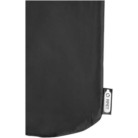 Ultra-soft GRS certified RPET coral fleece blanket. Comes with a 190T RPET carry pouch with drawstring closure. Packed in a recycled polybag. Pouch size: length 37 cm, diameter 16 cm.