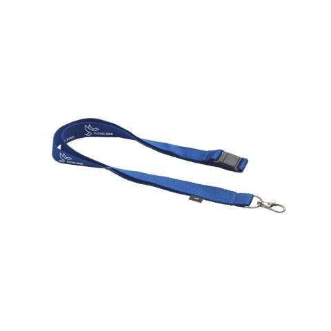 WoW! Lanyard van RPET: gemaakt van gerecyclede PET-flessen. Met metalen karabijnhaak en veiligheidssluiting.