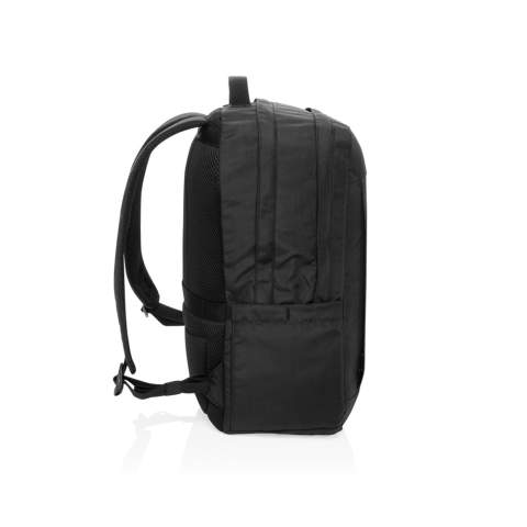 Le sac à dos pour ordinateur portable 15,6 pouces en rPET Aware™  Edin allie fonctionnalité et durabilité pour vos besoins professionnels. Fabriqué avec une doublure en rPET assortie, ce sac à dos est doté d'un compartiment pour ordinateur portable qui convient aux ordinateurs portables de 15,6 et 16 pouces. Il comprend également une poche frontale zippée, un compartiment central zippé avec une poche zippée en filet, deux poches pour passeport et une poche ouverte pour les stylos. Doté d'une sangle pour faciliter les déplacements et d'une poignée en sangle sur le dessus, ce sac à dos a été conçu dans un souci de commodité. Tous les composants, de la sangle aux fermetures éclair et aux boucles, sont fabriqués à partir de matériaux recyclés, ce qui en fait un choix durable pour le professionnel moderne. Fabriqué en polyester recyclé avec le traceur AWARE™. 2 % des recettes de chaque produit vendu avec AWARE™ seront reversés à Water.org. Sans PVC.<br /><br />FitsLaptopTabletSizeInches: 15.6<br />PVC free: true