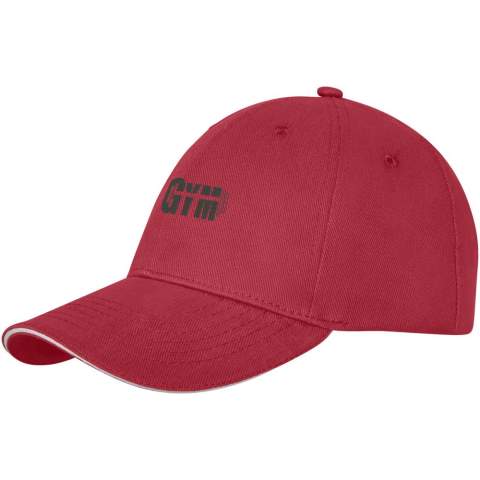 La casquette sandwich Darton à 6 panneaux est dotée d'une visière pré-courbée au design sandwich élégant, offrant non seulement une esthétique classique mais aussi une protection solaire cruciale. Les œillets brodés assurent une ventilation optimale, ce qui vous permet de rester au frais et serein lors de vos activités de plein air. Avec un tour de tête de 58 cm, il s'adapte confortablement à toutes les tailles de tête. La fermeture à boucle métallique permet des ajustements faciles et sûrs. Fabriqué en sergé de coton brossé épais de 260 g/m². L'accessoire idéal pour les sorties décontractées ou les activités de plein air.