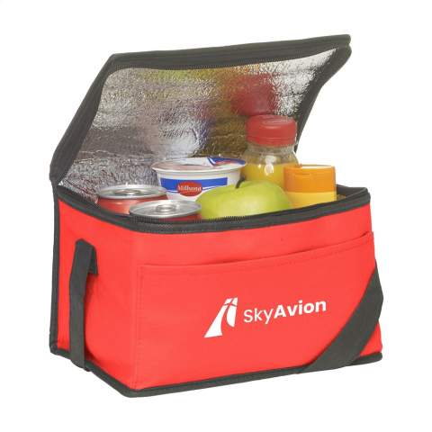 WoW! Cooler bag made from non-woven recycled non-woven polyester (80 g/m²). Suitable for 6 cans of drinks or food. Functional, compact, light, strong and durable. With carrying strap. GRS-certified. Total recycled material: 82%. Capacity approx. 4 litres.