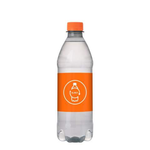 500 ml natuurlijk bronwater in een R-PET fles met draaidop. Kleur dop oranje.