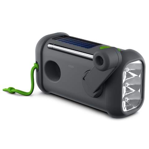 Das tragbare Radio/Lautsprecher kann auf 3 Arten aufgeladen werden: mit Solarenergie, durch Selbstaufladung oder mit dem mitgelieferten USB-Kabel. Mit dem Radio können Sie sowohl AM- als auch FM-Radiosender empfangen. Der UKW-Bereich reicht von 87 bis 108 MHz. Dank des mitgelieferten USB-C-Kabels können Sie das Radio auch als Powerbank verwenden. Mit einer Leistung von 1000 mAh ist Ihr Handy im Handumdrehen wieder aufgeladen! Sie können das Kabel auch verwenden, um das Radio aufzuladen. Ideal ist die eingebaute Taschenlampe. Nützlich, wenn es anfängt dunkel zu werden und Sie noch unterwegs sind oder wenn Sie etwas verloren haben. Das Radio hat die Schutzklasse IP64, das heißt, es ist staub- und spritzwassergeschützt. Sie können es also bei allen Wetterbedingungen verwenden. Außerdem ist das Funkgerät nicht größer als ein Smartphone und Sie können es problemlos überallhin mitnehmen. Ein praktisches Gerät für Camping, Wandern, Reisen, aber auch für echte Notfälle!