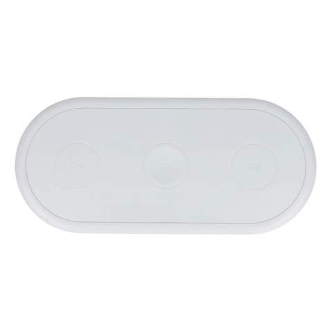 Chargez simultanément votre téléphone, votre Apple Watch et vos AirPods grâce à ce chargeur sans fil rapide 3-en-1. Conçu pour être pratique, il est doté d'une base LED élégante et prend en charge jusqu'à 15 W de charge rapide. Parfait pour garder tous vos appareils alimentés en un seul endroit. Comprend un câble USB-C à USB-C de 100 cm pour une installation facile.