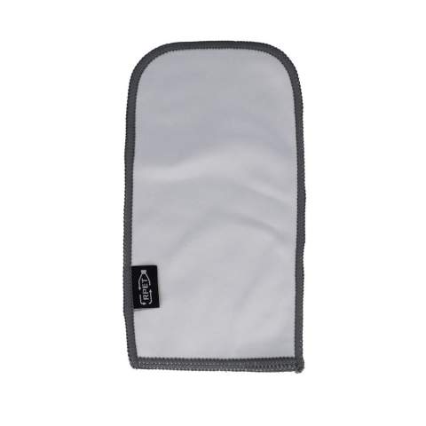 Cet étui à lunettes est fabriqué en 400g/m² de PET 100% recyclé. L'extérieur est en microfibre lisse à tissage plat et l'intérieur est en tissu éponge pour offrir une protection supplémentaire à vos lunettes. Apposez votre marque sur l'ensemble de ce produit grâce à un motif de sublimation en couleur. 