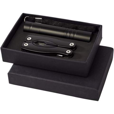 11 delige mini multi tool met LED zaklamp. Inclusief batterijen. Geleverd in een zwarte geschenkverpakking.