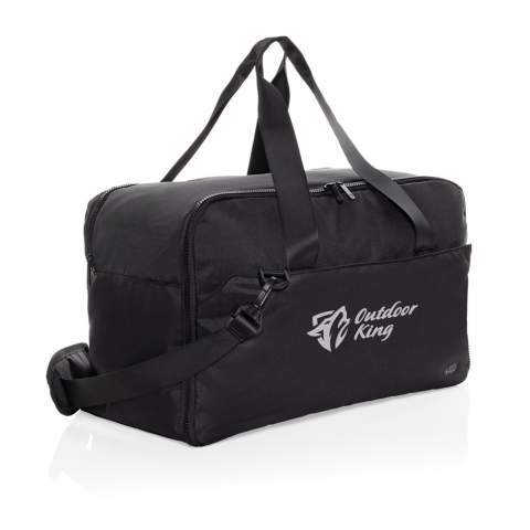 Your standard business Swiss Peak weekend bag with 15"6 inch laptop compartment for all your short business trips. Made with  Aware™ RPET 300D/150D.  Main compartment has additional pockets and an zipper pocket on the inside. Rigid zippers<br /><br />FitsLaptopTabletSizeInches: 15.6<br />PVC free: true