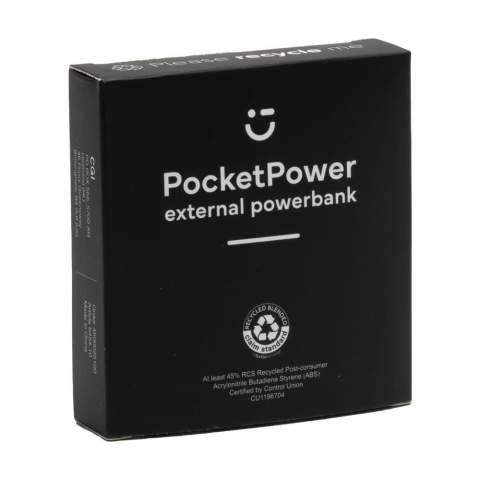 Batterie externe en de petite taille, légère et très puissante avec un batterie au lithium polymère intégrée (5000 mAh). Le boîtier est fabriqué à partir de ABS 100% recyclé certifié RCS. Cette batterie externe se glisse facilement dans votre poche pour que vous puissiez la transporter facilement où que vous alliez. Entrée de 5 V / 2 A. Double sortie : 2 x 5 V / 2 A. Inclus : un câble de charge USB-C et un mode d'emploi. Certifié RCS. Matière recyclée totale : 45%. Par pièce dans une boîte.