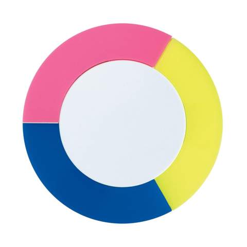 Round Toppoint designed highlighter with three writing colours. Large printing surface on the white body. Printing also possible with digital print or with a doming.